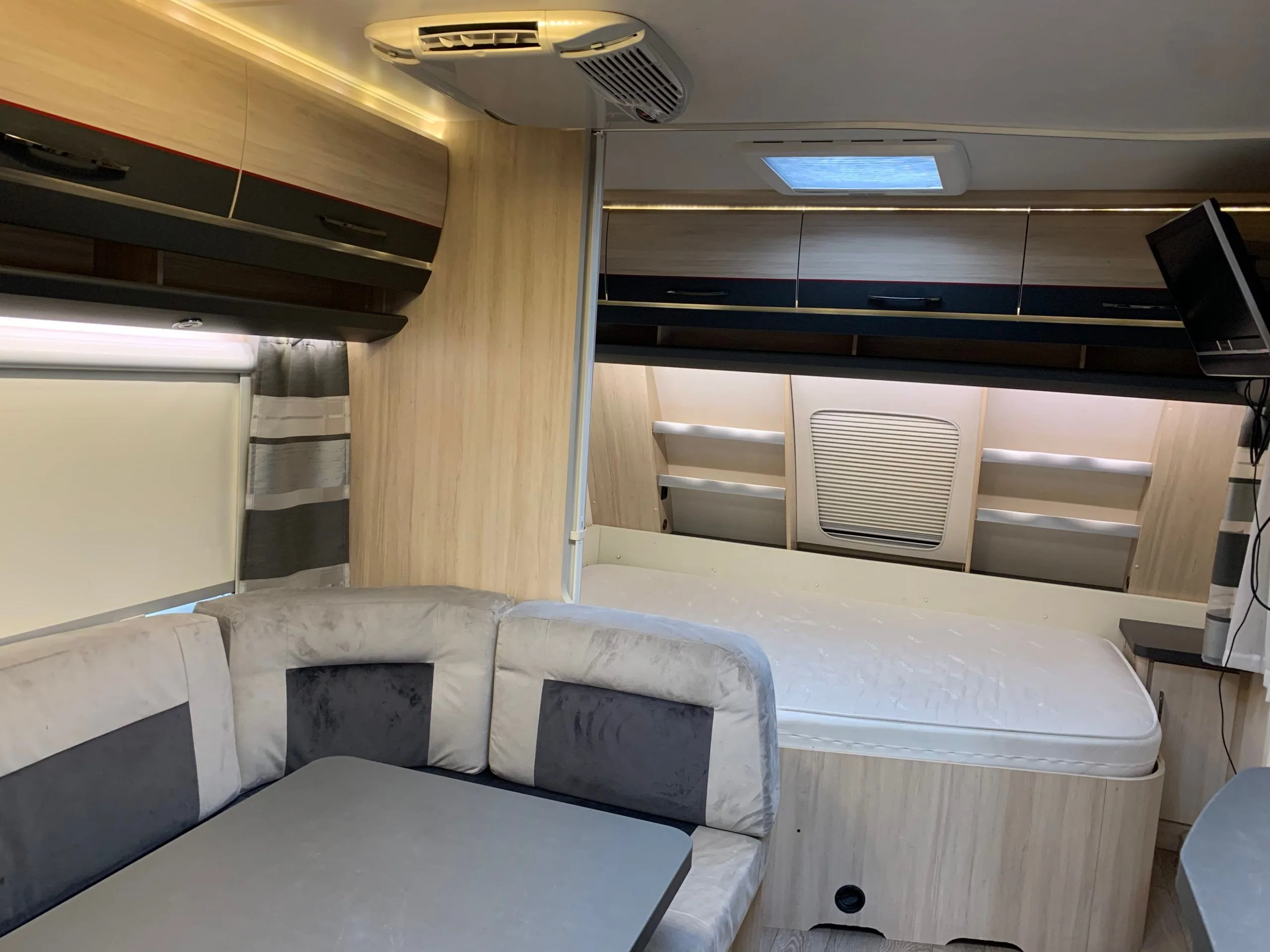 VIP 2: Hobby 545 KMF nr 2